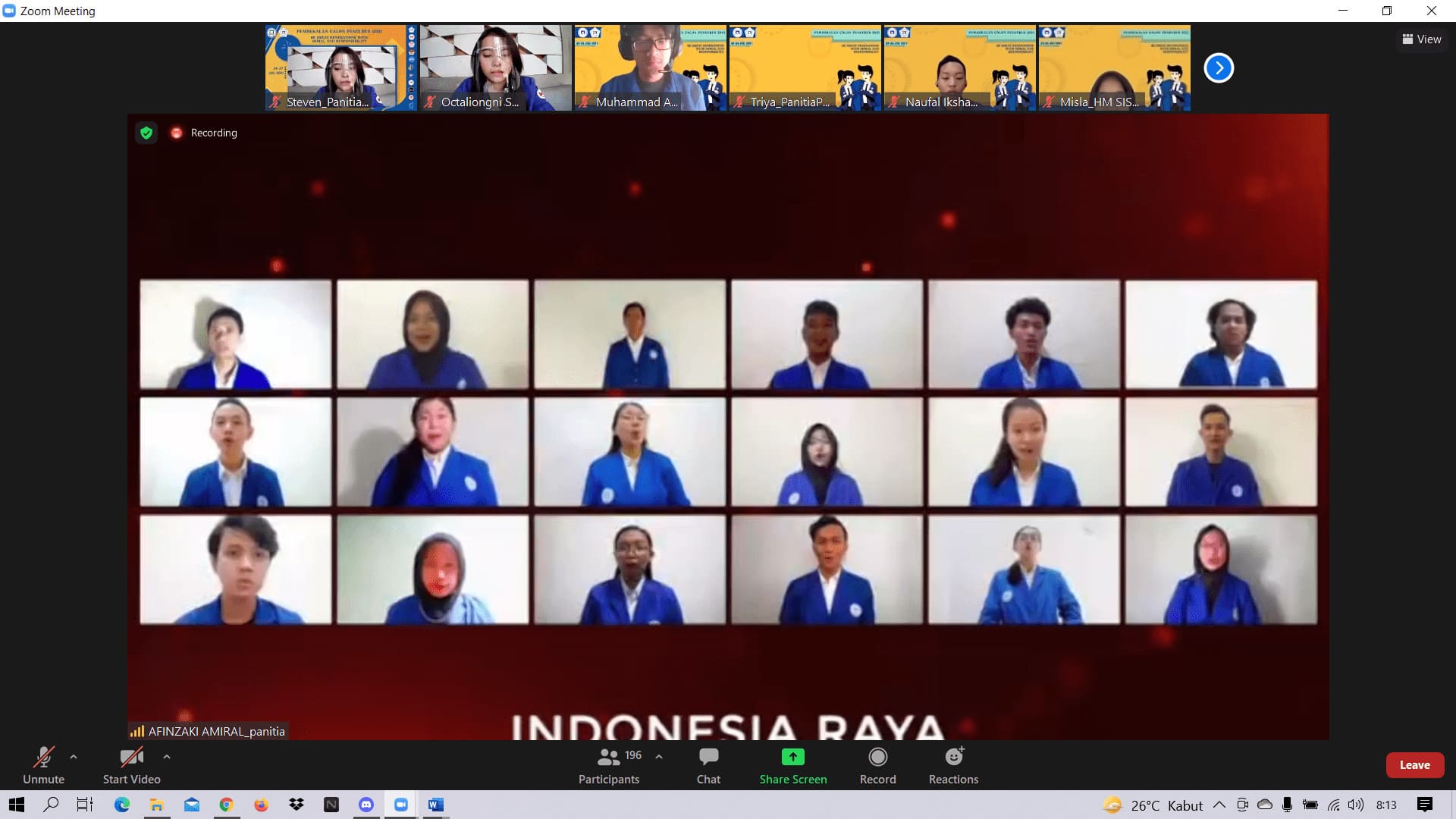 Panitia dan Peserta menyanyikan lagu Indonesia Raya dan Mars Udinus